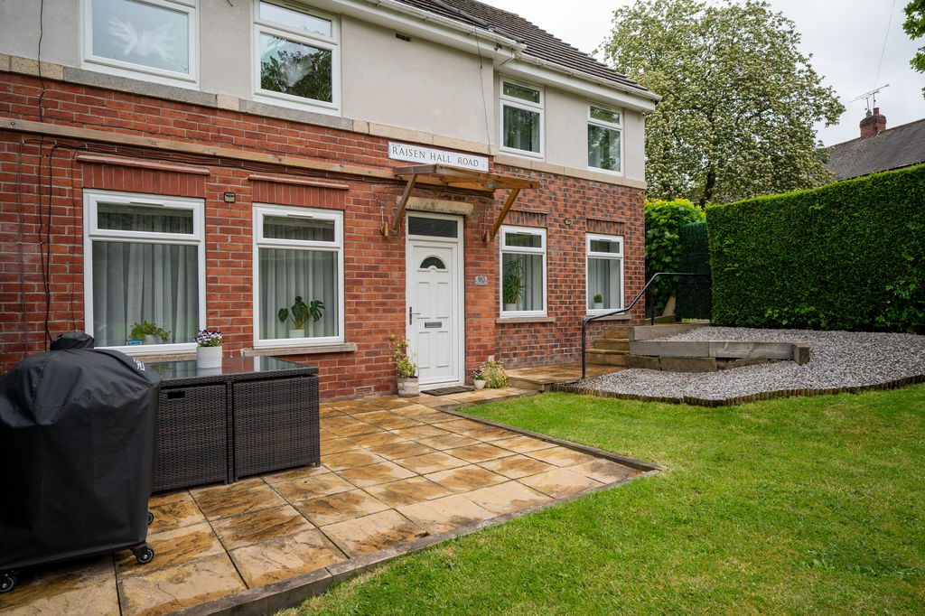 Raisen Hall Road Longley